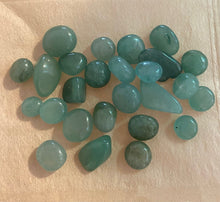 Load image into Gallery viewer, Green Aventurine Gloss
